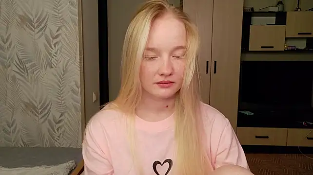Shawty_Mia Live XXX Chat