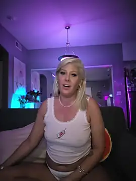 Lexi_Shocker Chat XXX in diretta