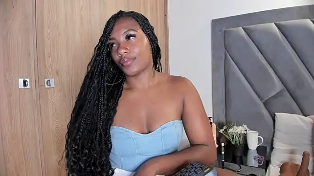 XXX chat uživo modela brenda_nova18
