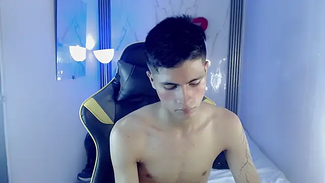 Ascii_one Live XXX-Chat