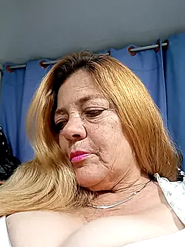 Karlatatiana's Live XXX Chat