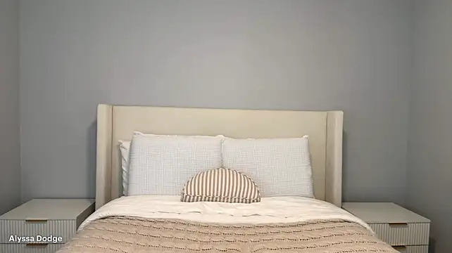 Živý XXX chat AlyssaDodge