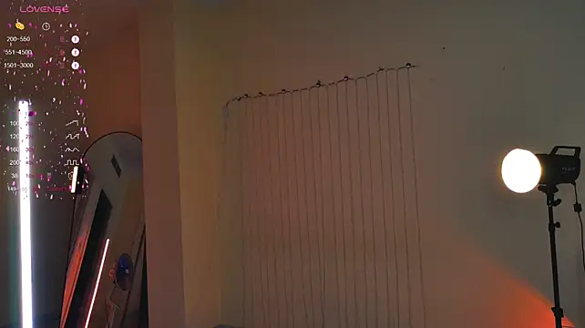 Arielle__03 Adlı Modelin Canlı XXX Sohbeti