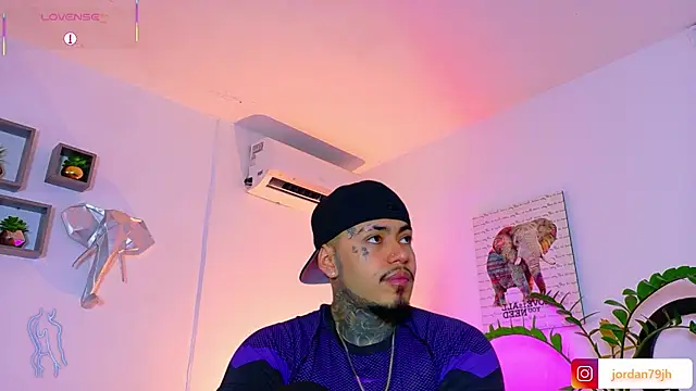 Živý XXX chat JordanSmiith_