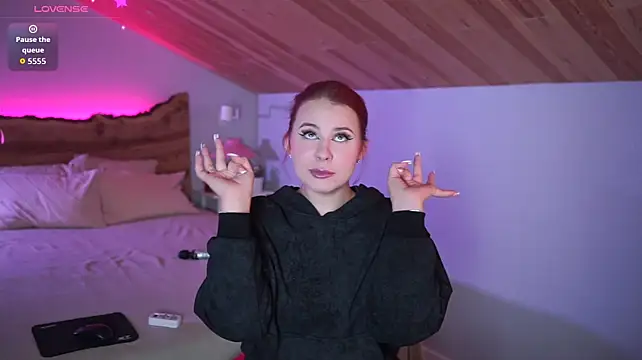 alexis_bess' Live Sex Cam Show
