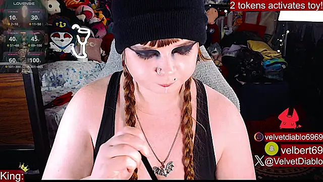 Czat XXX na żywo – VelvetDiablo