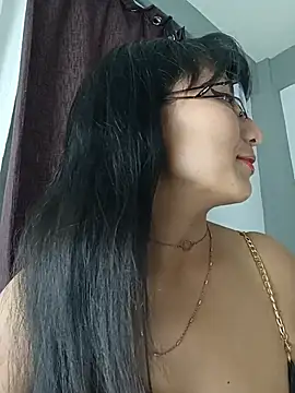LucyCherry69's Live XXX Chat