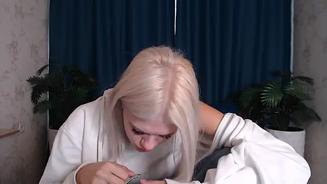 BlondyLedy's Live XXX Chat