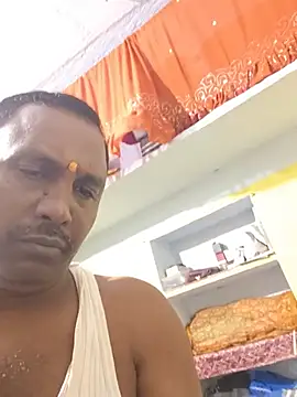 Chat +18 de Priyasexcpl ao vivo