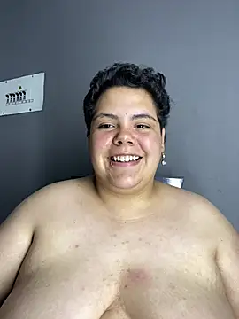 Chat XXX en directo de Hailey_Curvy