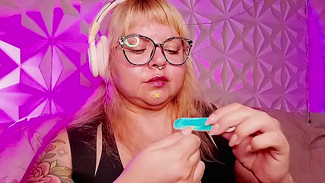 Satyn_doll Chat XXX live