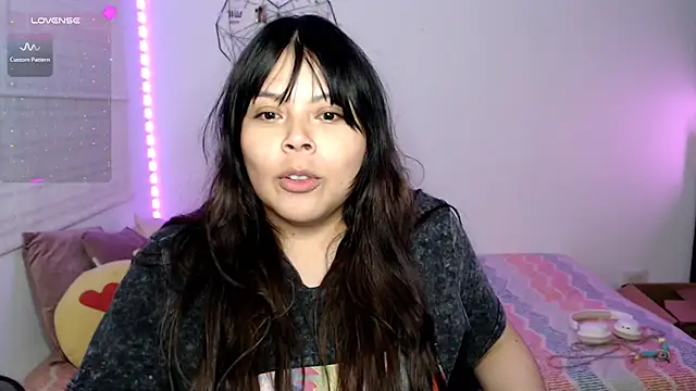 EllieMoonX webcam show