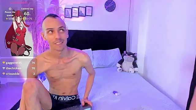IzzyHiltton_'s Live XXX Chat