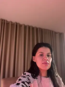 צ'אט XXX בשידור חי של Aliinak