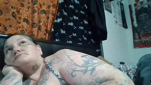 Chatroom XXX en direct de ThorsonFreja