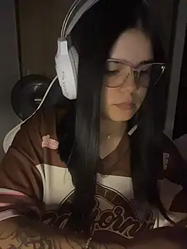 دردشة XXXAngella الجنسية المباشرة
