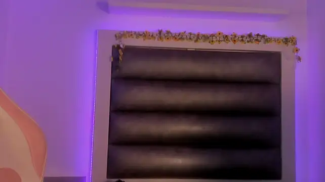 adhalee_js Chat XXX live