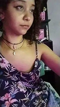 MIlan333X's Live XXX Chat