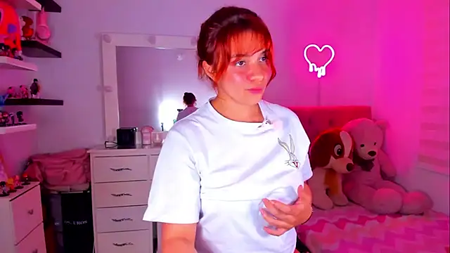 دردشة Vannessa__Shy الجنسية المباشرة