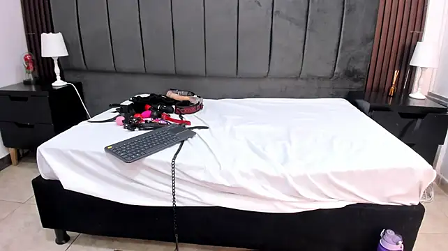 VioletRose_as Chat XXX in diretta
