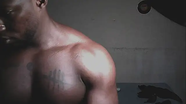 Chat XXX ao vivo de SunBlackCock