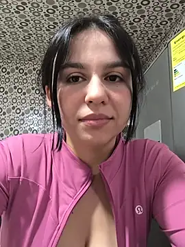Daniela-rosee Chat XXX in diretta