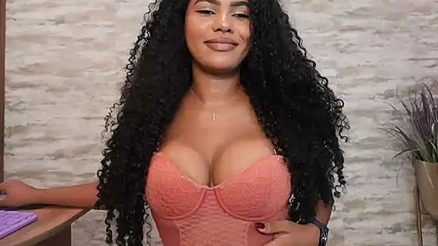 HOTBLACKANDWHITE2's Live XXX Chat