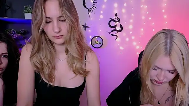 playful_sophie live XXX chat