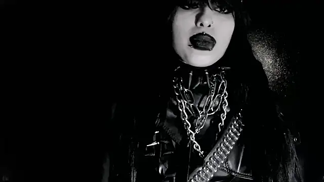 XXIOUX's Live XXX Chat