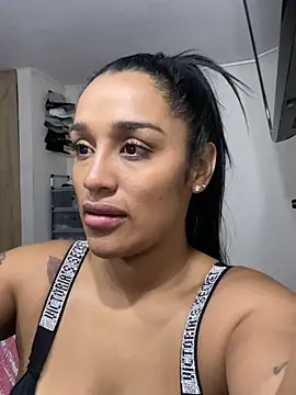KatalinnaBrown – Naživo XXX chat