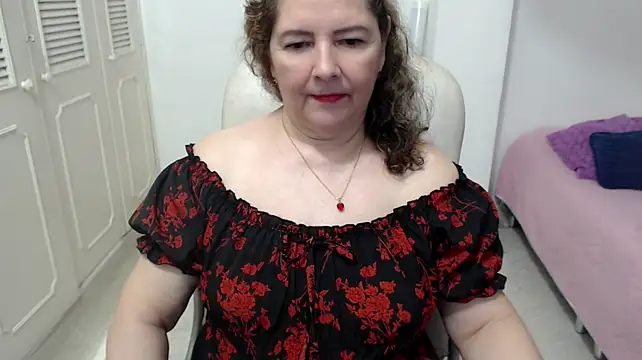 leonela_69 Adlı Modelin Canlı XXX Sohbeti