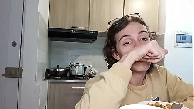 Nox_guy_next_door Webcamshow