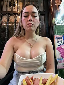 Danielavegax 网络视讯表演