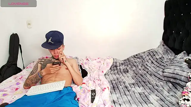 Kitty_and_jake 라이브 XXX 채팅