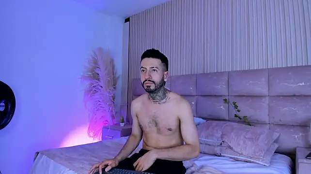 StevenAndLaura Adlı Modelin Canlı XXX Sohbeti