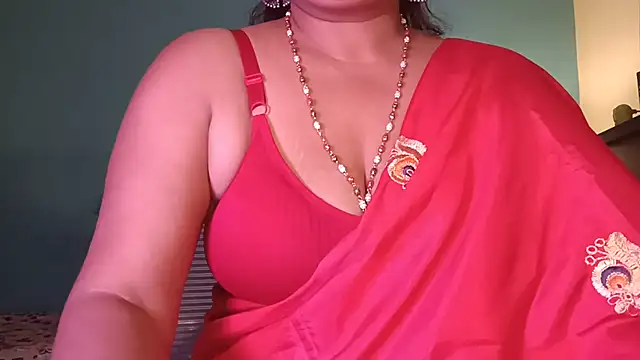 Chat +18 de YourDesi_Laila_ ao vivo