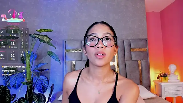 Tyla_Ks Live XXX Chat
