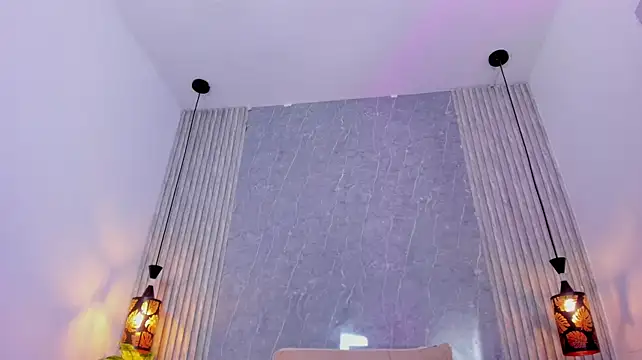 Little_Melody Chat XXX live