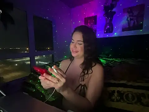yourgoddessangela Adlı Modelin Canlı XXX Sohbeti