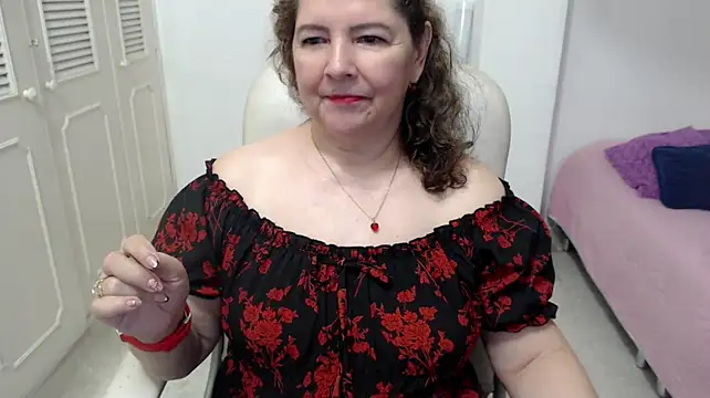 leonela_69 XXX чат на живо