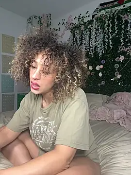 LyraCovee live XXX chat