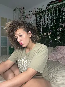 عرض كام LyraCovee