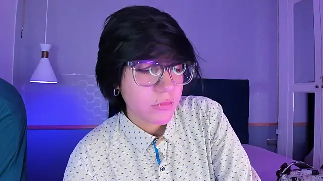 Chat +18 de Tsuki_Maru ao vivo