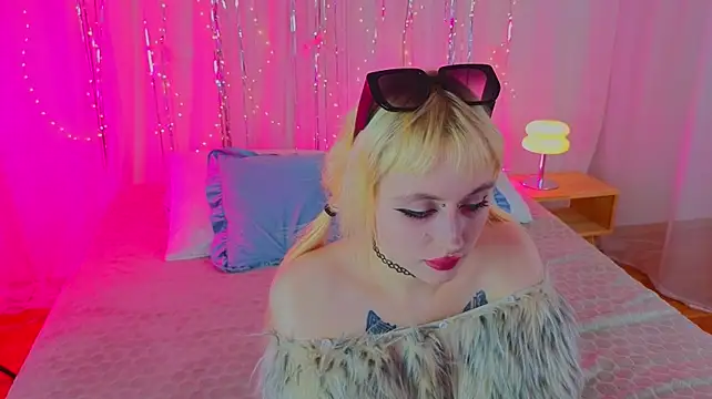 rraffaellka's Live XXX Chat