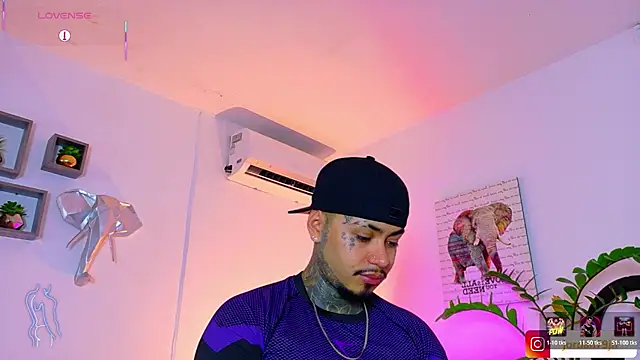 JordanSmiith_ élő XXX-chatje