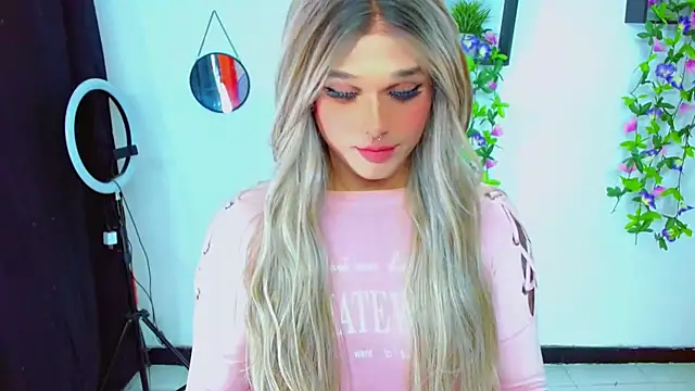 دردشة TaylorMon الجنسية المباشرة