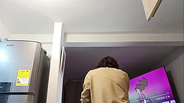 Nox_guy_next_door Show in webcam