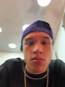 Chatroom XXX en direct de Dominik_Souza