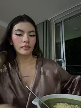 Your_Honeey's Live XXX Chat