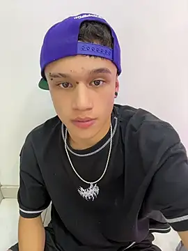 Chat XXX ao vivo de Dominik_Souza